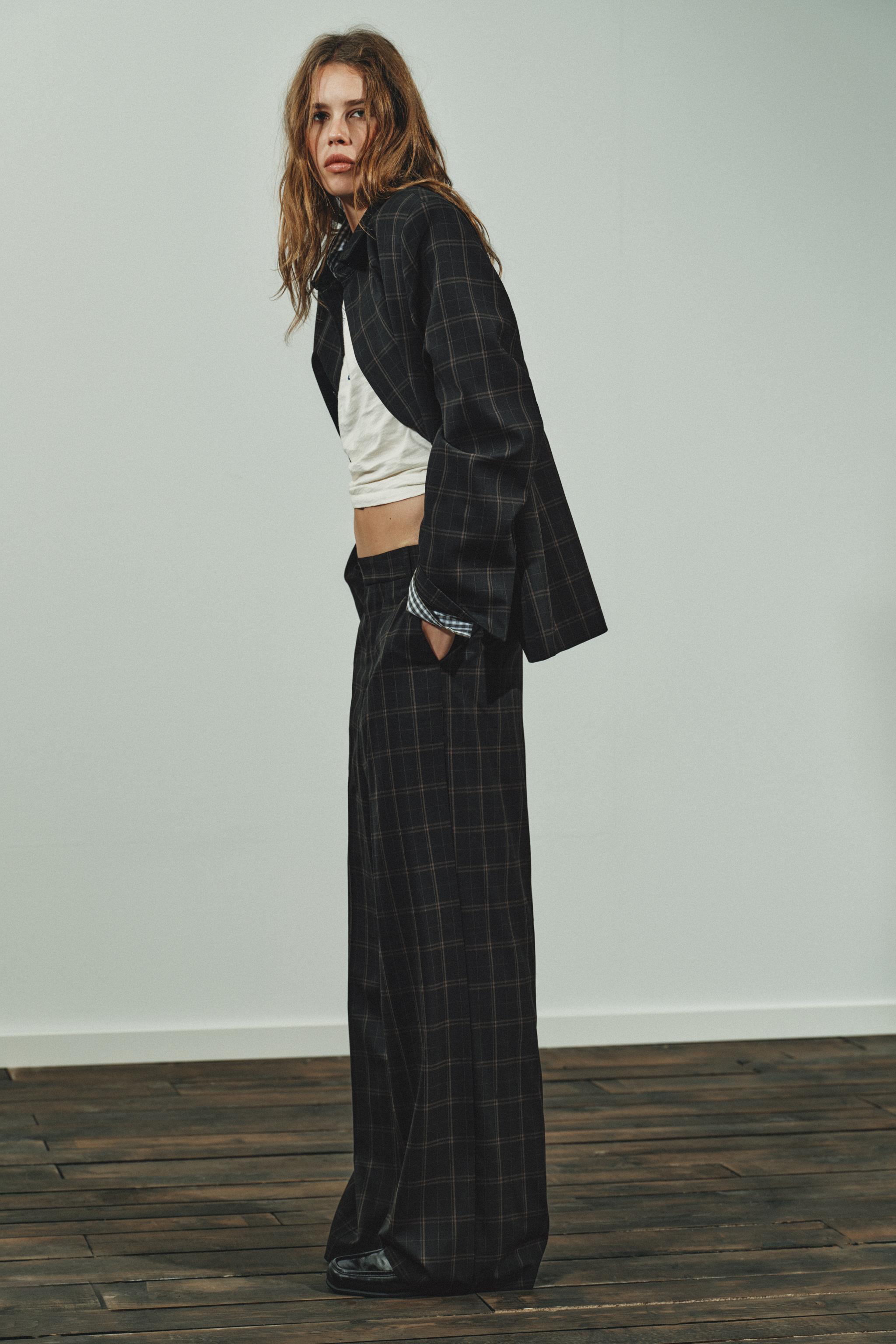 HIGH-WAISTED PLAID PANTS